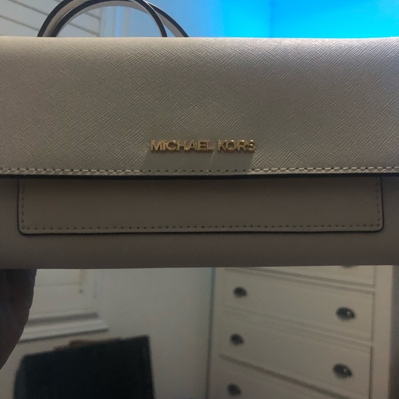 Michael Kors Jet Set Travel Leather Crossbody Bag white - Picture 3 of 4